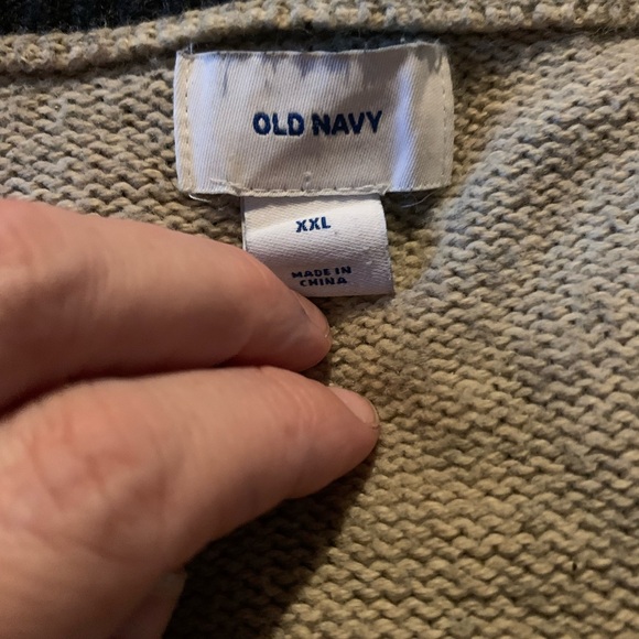 2X Old Navy Grizzly Bear Crewneck Sweater in Brown and Tan oversized - Picture 5 of 7